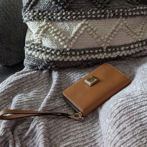 Dooney and Bourke wallet